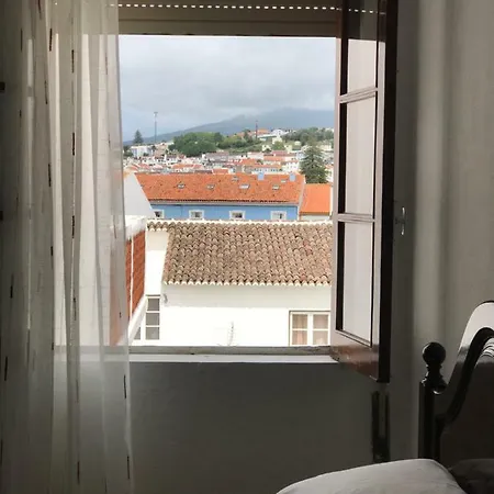 בית הארחה Arco Iris Angra do Heroísmo