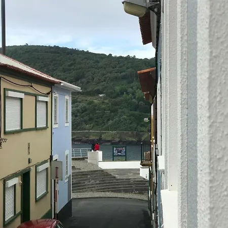 Arco Iris בית הארחה Angra do Heroísmo